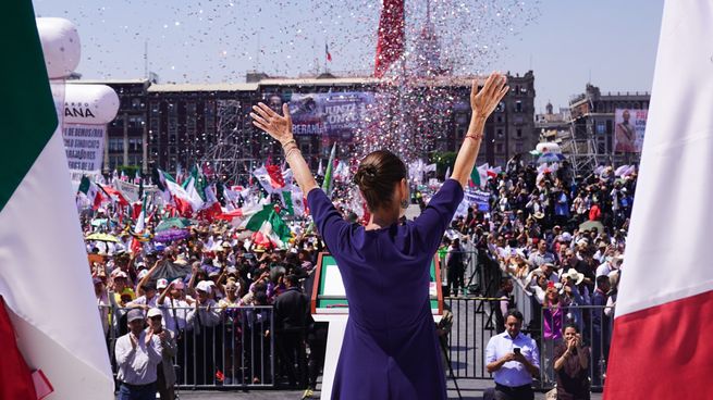 Claudia Sheinbaum analizó el presente del país ante una plaza colmada en Ciudad de México