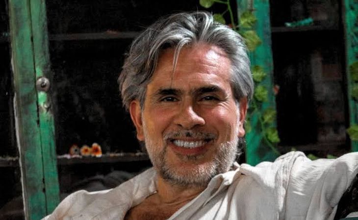 Televisa: Carlos Amador dejó los foros y ahora vende zapatos y accesorios en CDMX