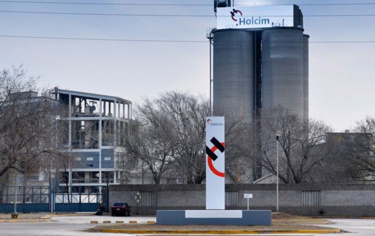 Holcim informó una caída de 4,8% en la producción de cemento portland en el primer trimestre de este año. Holcim informó una caída de 4,8% en la producción de cemento portland en el primer trimestre de este año.