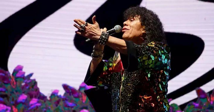 El artista evoluciona favorablemente luego de la intervención programada. El artista evoluciona favorablemente luego de la intervención programada.