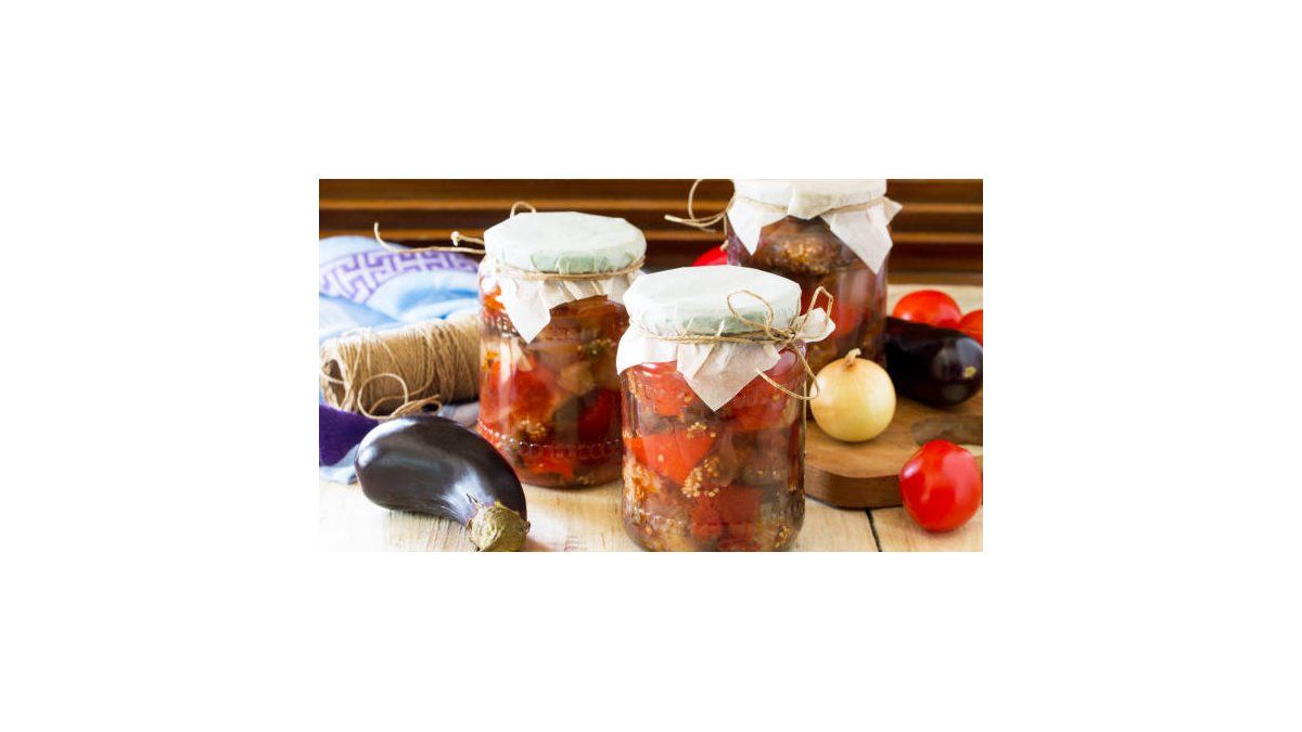 Recipes: how to make pickled eggplants