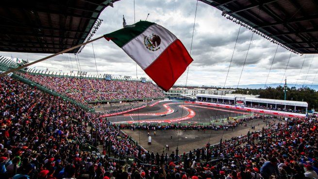 A pesar que Sergio Checo Pérez no estuvo en la grilla de partida este año, el Gran Premio de México siguió siendo un éxito en concurrencia de público.