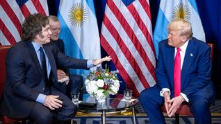 El gobierno observa el acercamiento entre Javier Milei y Donald Trump por sus posibles efectos negativos en Uruguay. El gobierno observa el acercamiento entre Javier Milei y Donald Trump por sus posibles efectos negativos en Uruguay.