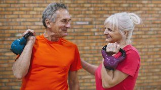 Una de las actividades más recomendadas para los adultos mayores. Una de las actividades más recomendadas para los adultos mayores.