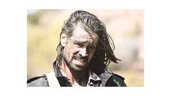 ámbito.com | Colin Farrell en «Triage», la película cuya exhibición se olvidó de ir a presentar en el Festival de Roma, donde se vio ayer el film argentino «Plan B».