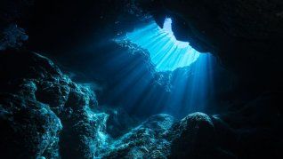 El puente mide 7,6 metros de longitud y data de hace casi 6,000 años.