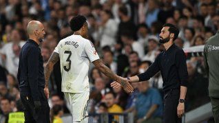 Militao se lesionó y se perdería le mundial. Militao se lesionó y se perdería le mundial.