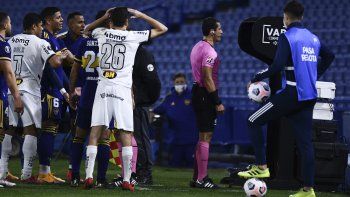 El presidente de Atlético Mineiro culpó a Boca de un mal trato y avisó que será de la misma manera en la revancha.&nbsp;