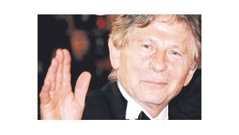 Roman Polanski hará su primera reaparición pública tras sus problemas judiciales mañana, en la entrega de los premios César, donde su film «El escritor oculto» figura entre los favoritos con ocho nominaciones.