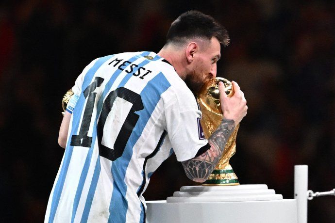 Lionel Messi, tras vestir durante dos décadas la camiseta de la Selección Argentina, fue un factor determinante para que la AFA evolucione como marca a nivel mundial.