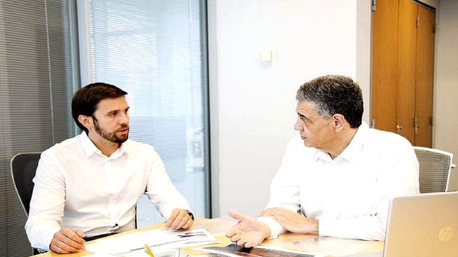 Gustavo Arengo Piragine, ministro de Hacienda de CABA, junto al Jefe de Gobierno Jorge Macri.