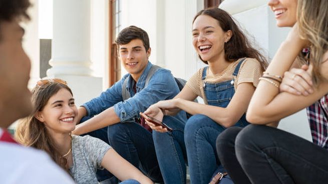 Becas Jóvenes Construyendo el Futuro.