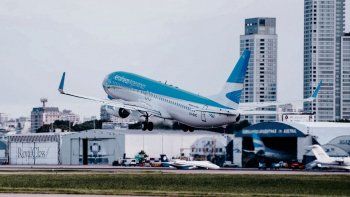 Impacto.  Aerolíneas Argentinas apeló a suspensiones rotativas para reducir las pérdidas por la pandemia. Ayer logró aval de Aeronavegantes.