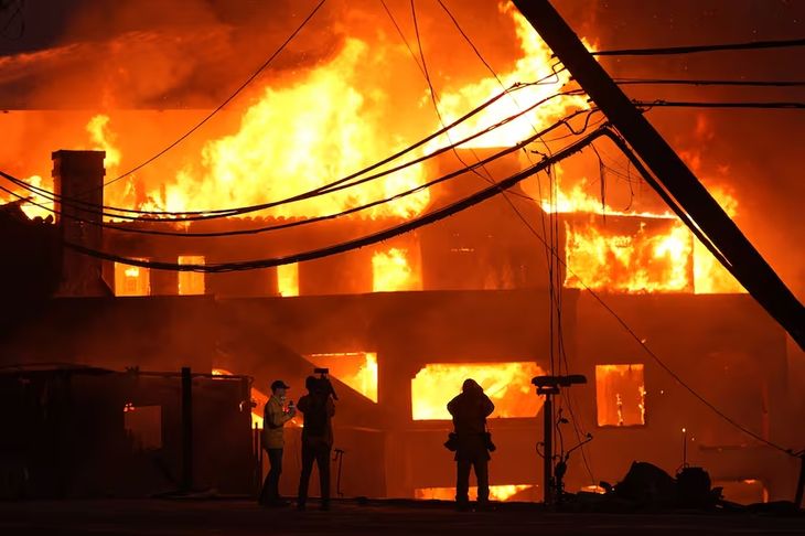 Flames completely consume Hollywood stars' home