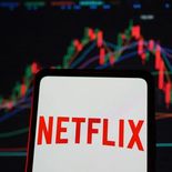 Las acciones de la plataforma se desplomaron 11% en septiembre, acumulando un 23% de baja anual, mientras el S&P 500 sube 13%.