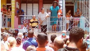 Protestas por los cortes de luz en Santiago de Cuba.