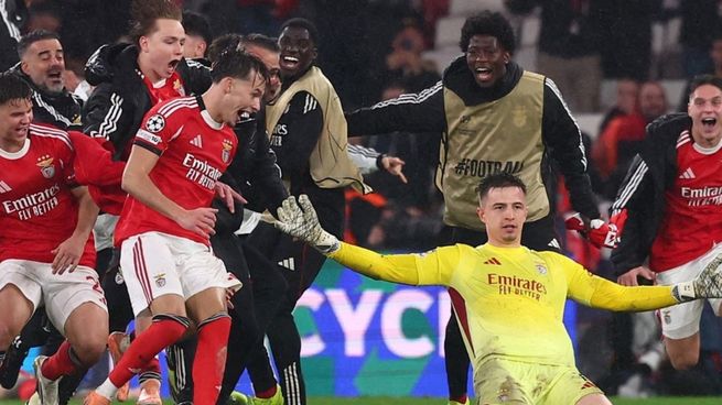 Gol de arquero vale doble: Anatoliy Trubin dejó con vida al Benfica en la Champions.