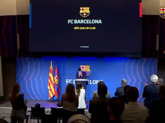 Emocionado hasta las lágrimas, Lionel Messi se despidió de Barcelona: Hice  todo lo posible por quedarme