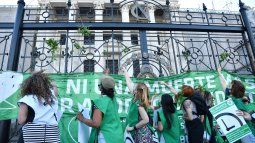 aborto: las repercusiones del anuncio de alberto sobre el envio del proyecto