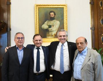 Alberto Fernández recibió al intendente de Ituzaingó, Alberto Descalzo; y de Berazategui, Juan José Mussi, junto con el diputado nacional y ex jefe comunal de Florencio Varela, Julio Pereyra.