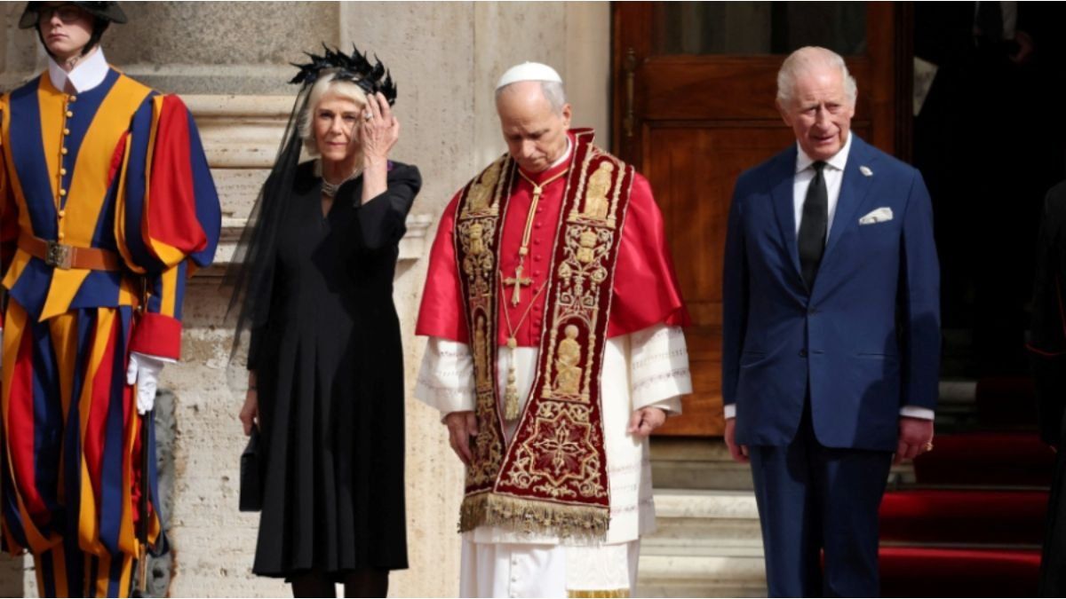 King Charles III prayed with Pope Leo XIV, a historic event in 500 years