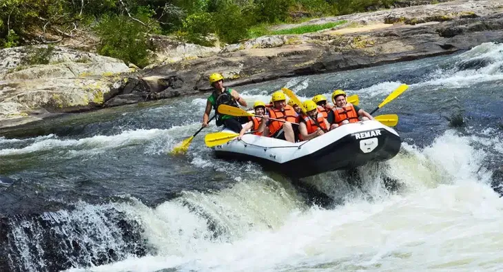 Rafting works as an alternative to the usual plan: the beach. 