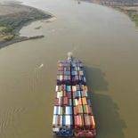 La Vía Navegable Troncal, que se extiende desde el kilómetro 1238 del río Paraná -en el punto conocido como Confluencia- hasta la zona de aguas profundas del Río de la Plata, es considerada estratégica. La Vía Navegable Troncal, que se extiende desde el kilómetro 1238 del río Paraná -en el punto conocido como Confluencia- hasta la zona de aguas profundas del Río de la Plata, es considerada estratégica.