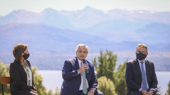 Campaña total: Alberto polariza con Macri y abre puerta a la UCR
