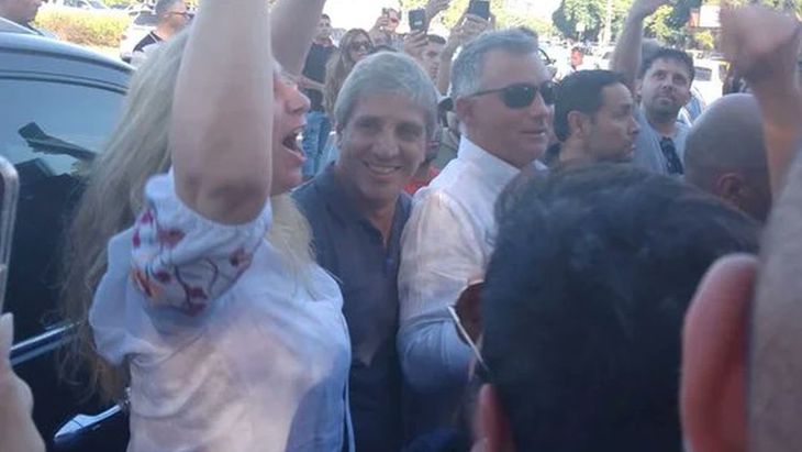 Karina Milei junto a Luis Caputo en el acto de afiliación libertaria en Palermo.&nbsp;