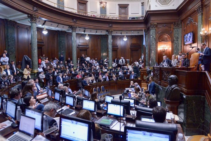 Con 36 votos afirmativos y 21 negativos se aprobó la Ley de Reiterancia Con 36 votos afirmativos y 21 negativos se aprobó la Ley de Reiterancia