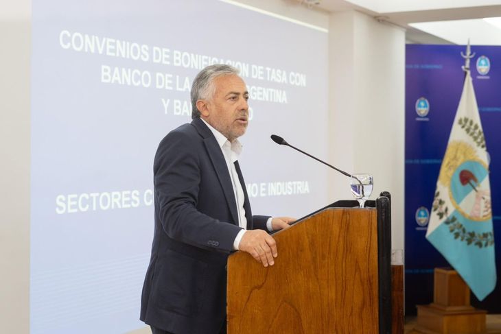 Alfredo Cornejo busca sellar un acuerdo con La Libertad Avanza en Mendoza.