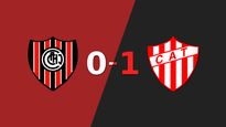 talleres (re) se quedo con el triunfo 1-0 ante chacarita con un gol de nicolas molina