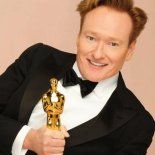 Conan OBrien será el presentador de los Oscars por tercer año consecutivo. Conan OBrien será el presentador de los Oscars por tercer año consecutivo.