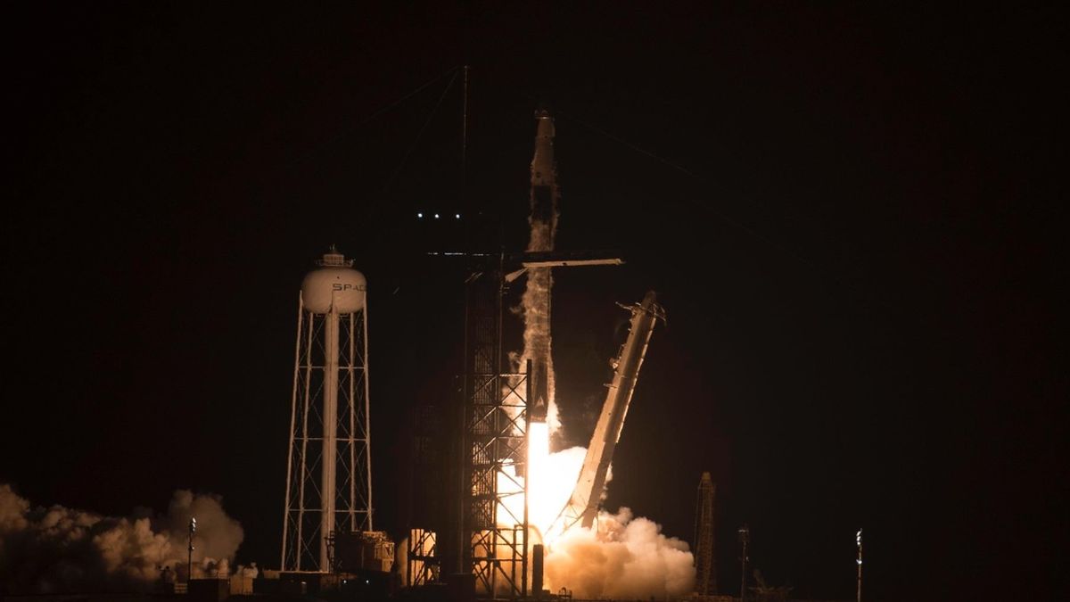 adjunto al refuerzo del transbordador espacial