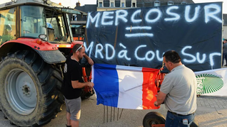 Los agricultores franceses se manifestaron en varias oportunidades en contra del acuerdo con el Mercosur. Los agricultores franceses se manifestaron en varias oportunidades en contra del acuerdo con el Mercosur.
