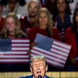 Donald Trump enfrenta el impacto de la inflación y el aumento del costo de vida a menos de un mes de las elecciones legislativas de medio término.