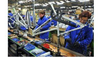 La producción industrial en los 17 países que comparten el euro aumentó un 1% respecto a febrero.