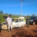 Gendarmería halló 300 ampollas de fentanilo ocultas en un taxi durante un control en Corrientes. Gendarmería halló 300 ampollas de fentanilo ocultas en un taxi durante un control en Corrientes.