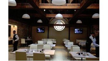 ámbito.com | El menú (entrada, plato principal, postre y bebida) en el comedor de Presidencia cuesta $ 3.