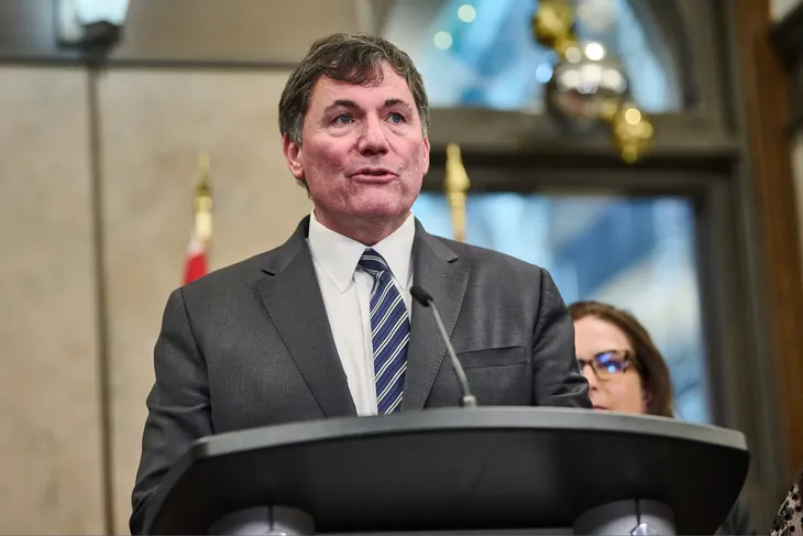 Dominic LeBlanc, presidente del Consejo Privado del Rey para Canadá y ministro responsable del comercio entre Canadá y Estados Unidos. Dominic LeBlanc, presidente del Consejo Privado del Rey para Canadá y ministro responsable del comercio entre Canadá y Estados Unidos.
