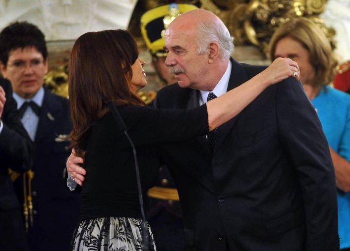 La Presidente tomó juramento a Capitanich, Kicillof y Casamiquela  (foto 6)