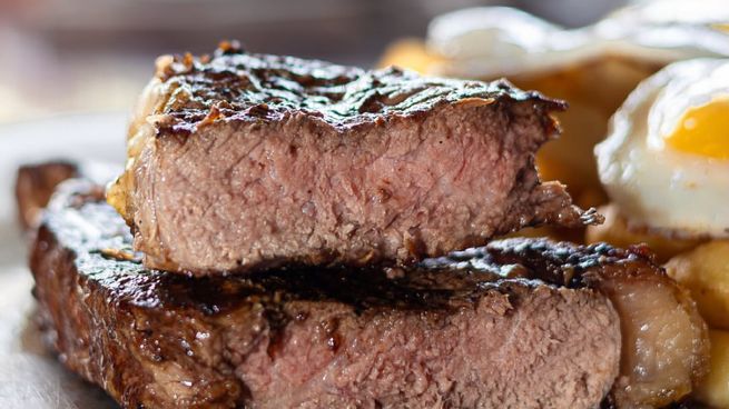 Con más de 30 años de historia, El Retorno combina cocina argentina, ambiente relajado y opciones variadas.