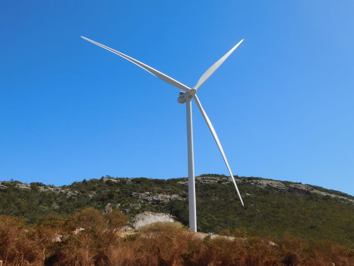 El complejo alcanzará los 2.000.000 megawatts / hora de energía entregada por año, equivalentes a una reducción anual de más de 500.000 toneladas de CO2e. El complejo alcanzará los 2.000.000 megawatts / hora de energía entregada por año, equivalentes a una reducción anual de más de 500.000 toneladas de CO2e.