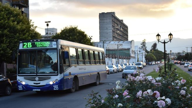 Los colectivos del área metropolitana de Salta no funcionan de noche.