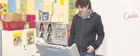Instantáneas en una jornada de votación. Horacio Rodríguez Larreta, bien temprano, luego de desayunar con colaboradores. Macri capitalizó el triunfo. Martín Lousteau, con buena performance.