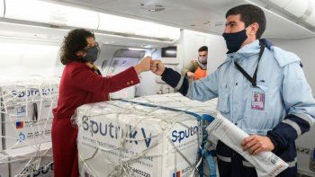 Carla Vizzotti recibió un nuevo lote de vacunas contra el Covid-19 Sputnik V.