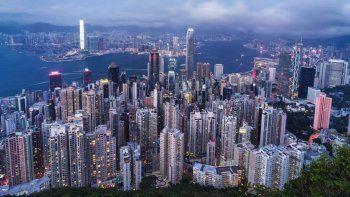 Hong Kong&nbsp;fue una de las primeras zonas afectadas por la epidemia y al principio registró resultados notables en su estrategia de lucha contra el coronavirus.