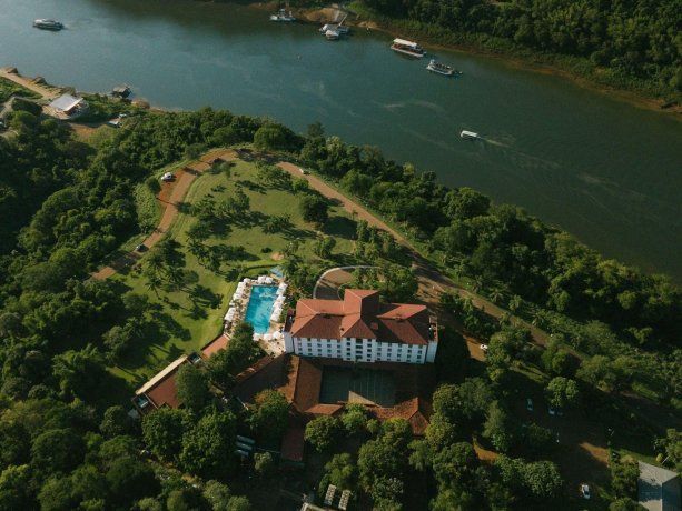 Panoramic Grand in Iguazú.