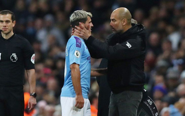 Guardiola dijo que Agüero es irremplazable, pero lo sacó para cambiar al arquero.