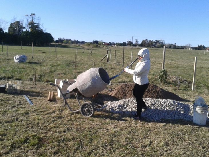 Se debe disponer del terreno para poder implantarlas sobre platea de hormigón o estructura de acero o madera Se debe disponer del terreno para poder implantarlas sobre platea de hormigón o estructura de acero o madera